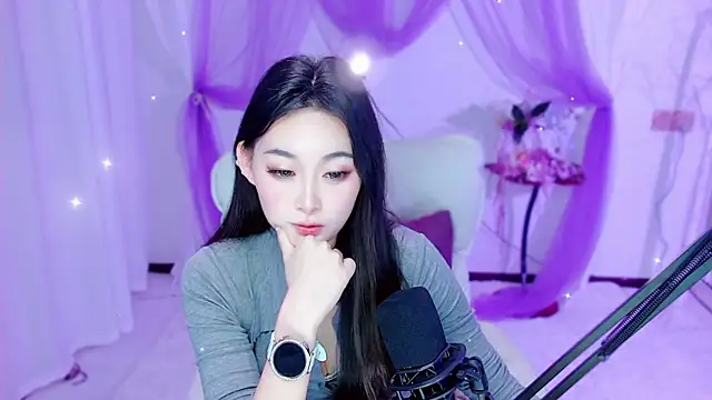 Snapshot of Tili_Lucky chatting on 05.12.26 Tili Lucky online show from 05.12.26