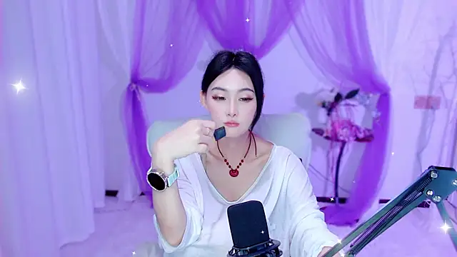 Snapshot of Tili_Lucky chatting on 05.14.26 Tili Lucky online show from 05.14.26