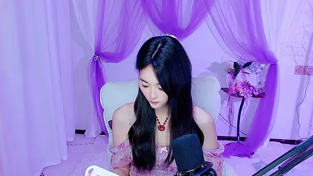 Snapshot of Tili_Lucky chatting on 05.27.26 Tili Lucky online show from 05.27.26