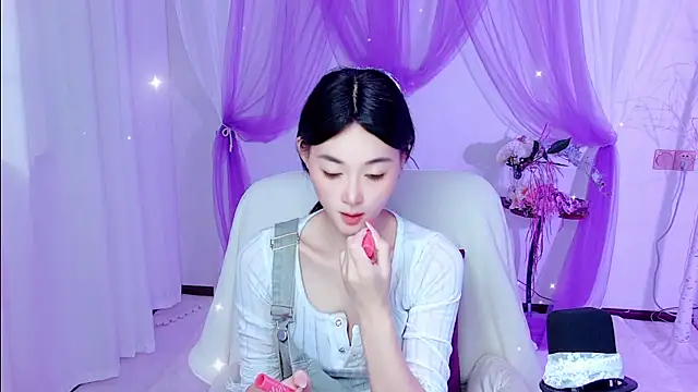 Snapshot of Tili_Lucky chatting on 07.08.26 Tili Lucky online show from 07.08.26