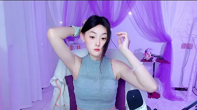 Snapshot of Tili_Lucky chatting on 07.14.26 Tili Lucky online show from 07.14.26