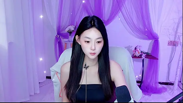 Snapshot of Tili_Lucky chatting on 07.16.26 Tili Lucky online show from 07.16.26