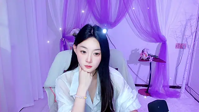 Snapshot of Tili_Lucky chatting on 07.22.26 Tili Lucky online show from 07.22.26