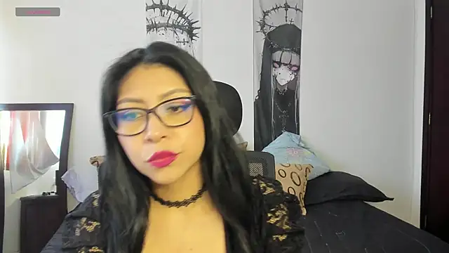 Snapshot of GoddessValentinaX chatting on 07.12.26 GoddessValentinaX online show from 07.12.26