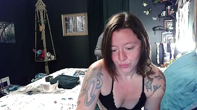MoonlightOutlaws online show from 06.10.26