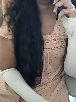 Snapshot of silksmitha- chatting on 06.09.26 silksmitha- online show from 06.09.26