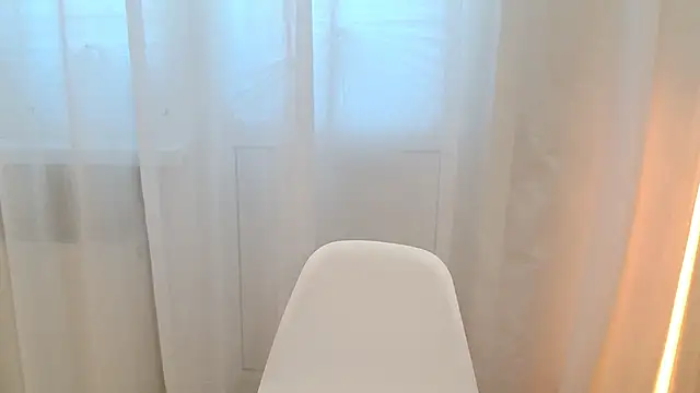 Snapshot of SiennaMia chatting on 05.22.26 SiennaMia online show from 05.22.26