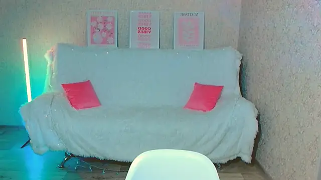 Snapshot of SiennaMia chatting on 06.04.26 SiennaMia online show from 06.04.26