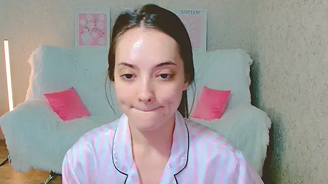Snapshot of SiennaMia chatting on 06.08.26 SiennaMia online show from 06.08.26