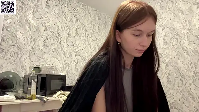 Snapshot of HinaDesire chatting on 05.14.26 HinaDesire online show from 05.14.26