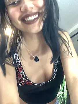Snapshot of AntonellaCooper_Pink chatting on 06.04.26 AntonellaCooper Pink online show from 06.04.26