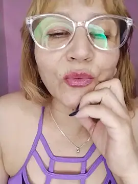 Snapshot of vitaminafranccesca chatting on 05.19.26 vitaminafranccesca online show from 05.19.26