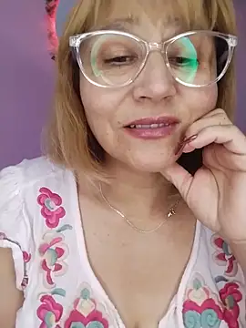 Snapshot of vitaminafranccesca chatting on 05.26.26 vitaminafranccesca online show from 05.26.26