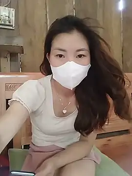 Snapshot of Miru_SEXYY chatting on 06.04.26 Miru SEXYY online show from 06.04.26