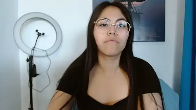 Snapshot of Anda_here chatting on 05.13.26 Anda here online show from 05.13.26