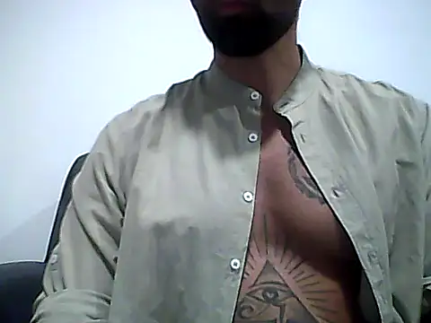 Snapshot of Alessandromagno8 chatting on 05.11.26 Alessandromagno8 online show from 05.11.26