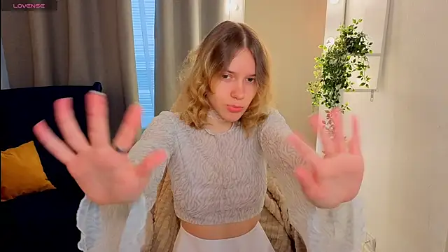 MilanaRayy online show from 06.13.26