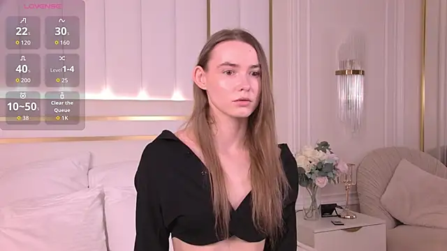 Snapshot of LillianYoung chatting on 05.22.26 LillianYoung online show from 05.22.26