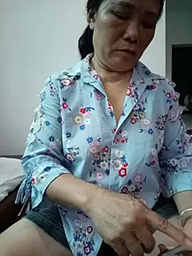 Snapshot of -Lytina- chatting on 07.24.26 -Lytina- online show from 07.24.26