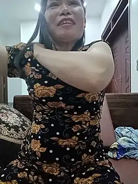 Snapshot of -Lytina- chatting on 07.31.26 -Lytina- online show from 07.31.26