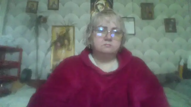 Snapshot of MarinaFarina53 chatting on 05.15.26 MarinaFarina53 online show from 05.15.26