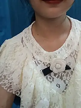 Snapshot of -Hena- chatting on 05.15.26 -Hena- online show from 05.15.26