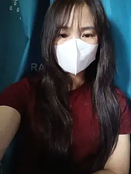 Snapshot of -Hena- chatting on 05.18.26 -Hena- online show from 05.18.26