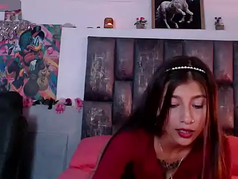 Snapshot of Violeta-Roslin chatting on 05.30.26 Violeta-Roslin online show from 05.30.26