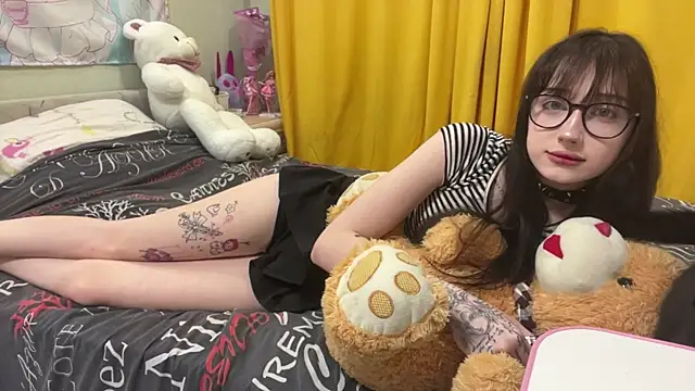 SleepyKristi online show from 06.02.26