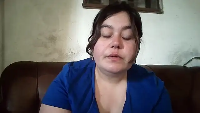 Snapshot of BUNNYMILA69 chatting on 05.17.26 BUNNYMILA69 online show from 05.17.26