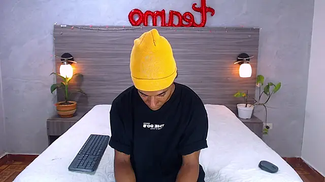 Snapshot of Dilan_Hall chatting on 06.05.26 Dilan Hall online show from 06.05.26