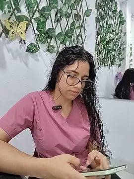 Snapshot of alanahot94 chatting on 06.16.26 alanahot94 online show from 06.16.26