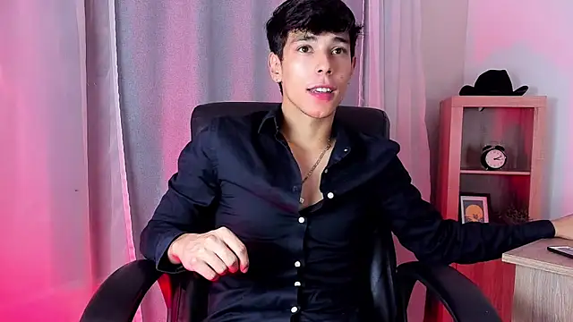 Snapshot of jacob_colliins chatting on 05.09.26 jacob colliins online show from 05.09.26