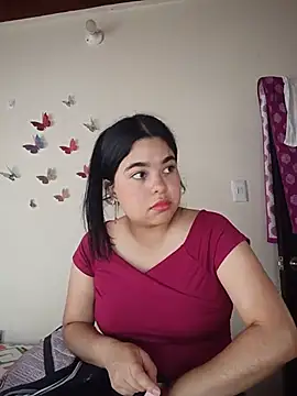 Snapshot of MiiaHott_W chatting on 06.22.26 MiiaHott W online show from 06.22.26