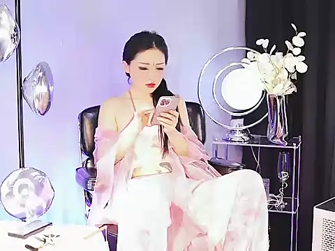 Snapshot of Sugar_bliss13 chatting on 05.12.26 Sugar bliss13 online show from 05.12.26