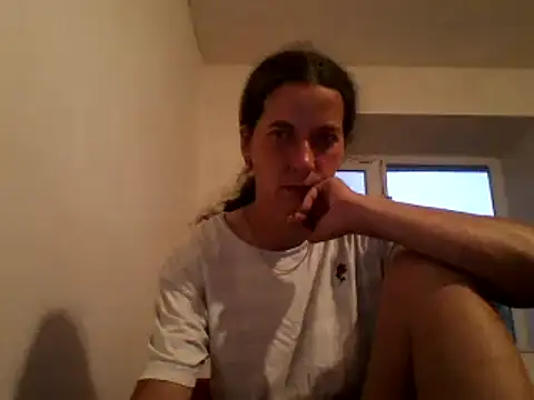Snapshot of DanicaFey chatting on 06.25.26 DanicaFey online show from 06.25.26