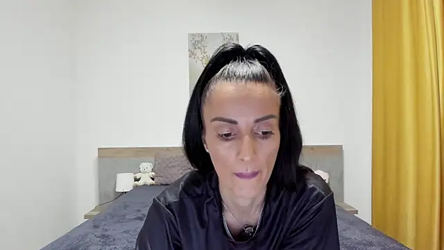 Snapshot of BlissAria chatting on 06.16.26 BlissAria online show from 06.16.26