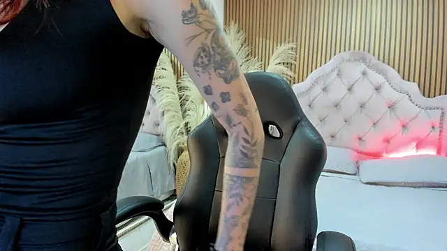 Snapshot of DakotaBabyy_ chatting on 06.14.26 DakotaBabyy online show from 06.14.26