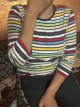 Snapshot of NRI_brutal_couple chatting on 07.04.26 NRI brutal couple online show from 07.04.26