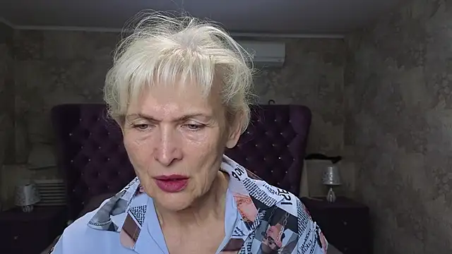 Snapshot of Nia_Natur chatting on 05.19.26 Nia Natur online show from 05.19.26