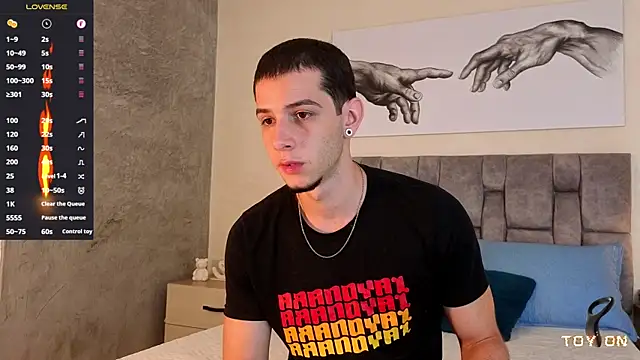Snapshot of isaacblaze_ chatting on 06.19.26 isaacblaze online show from 06.19.26
