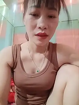 Snapshot of Logii_x chatting on 05.15.26 Logii x online show from 05.15.26