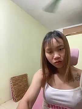 Snapshot of Vi_sexyy chatting on 05.26.26 Vi sexyy online show from 05.26.26