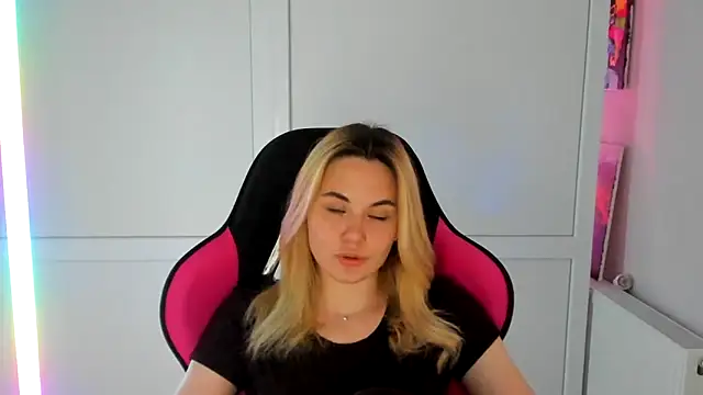 Emma starrs  online show from 06.20.26