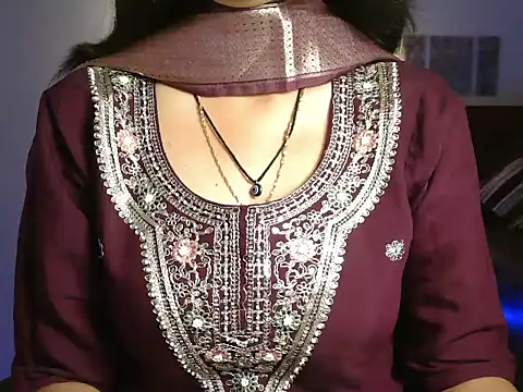 Snapshot of Moksha_ chatting on 06.16.26 Moksha online show from 06.16.26