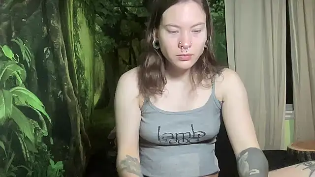 Snapshot of mo0ngoddess chatting on 01.15.25 mo0ngoddess online show from 01.15.25