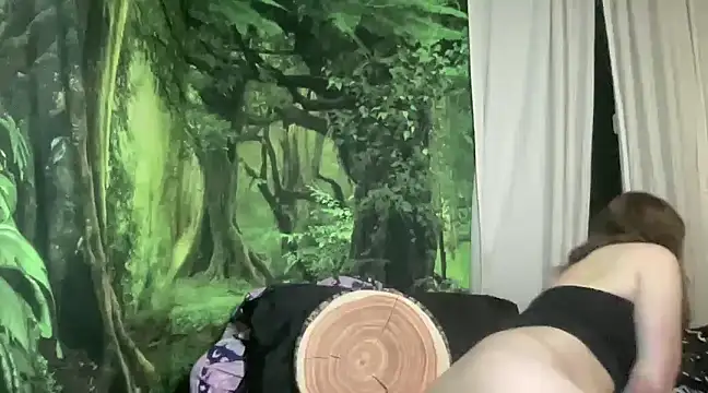 Snapshot of mo0ngoddess chatting on 01.24.25 mo0ngoddess online show from 01.24.25