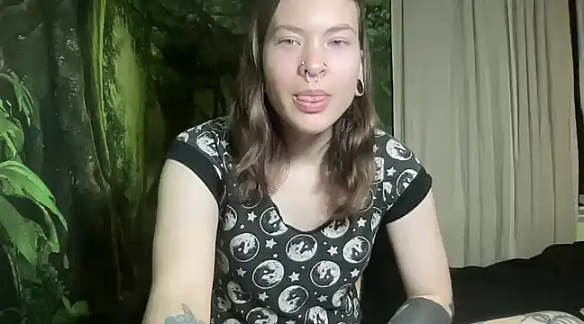 Snapshot of mo0ngoddess chatting on 02.12.25 mo0ngoddess online show from 02.12.25