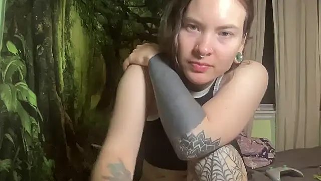 mo0ngoddess online show from 11.24.25