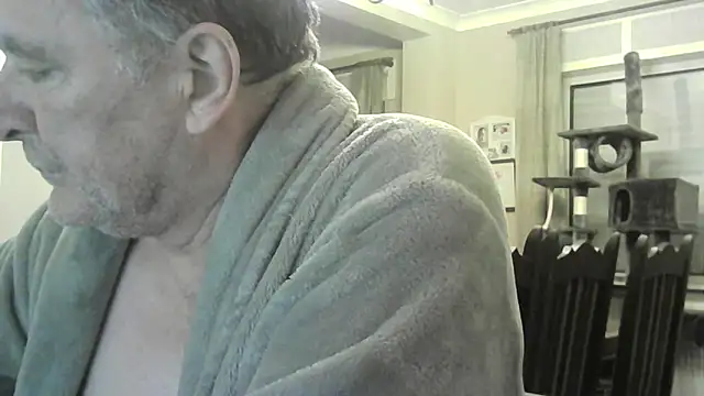 Snapshot of edje59a chatting on 11.27.25 edje59a online show from 11.27.25